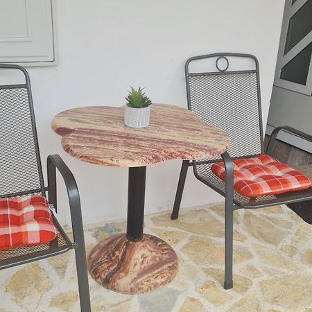 Apartment Lovmar Zara Esterno foto