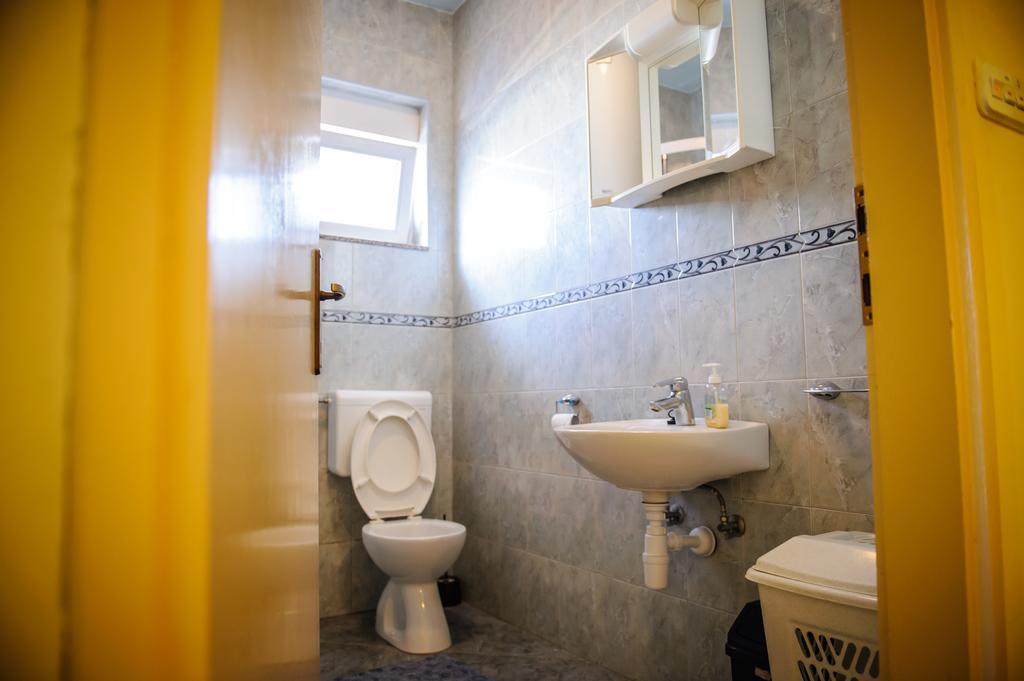 Apartment Lovmar Zara Esterno foto
